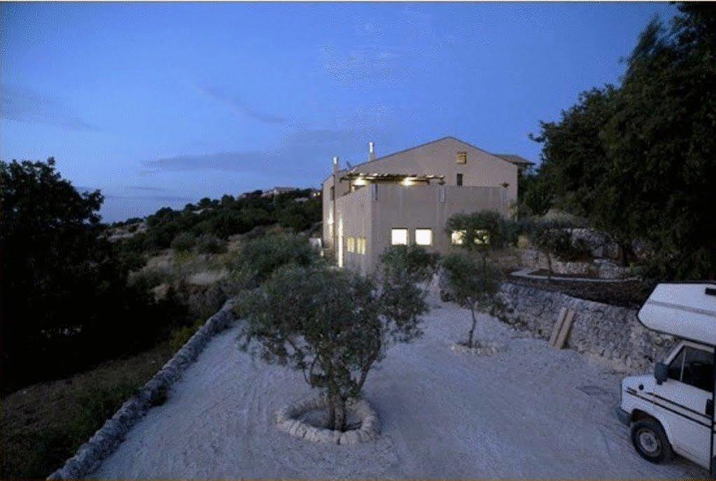 Casa Vacanze Modicarte Exteriör bild